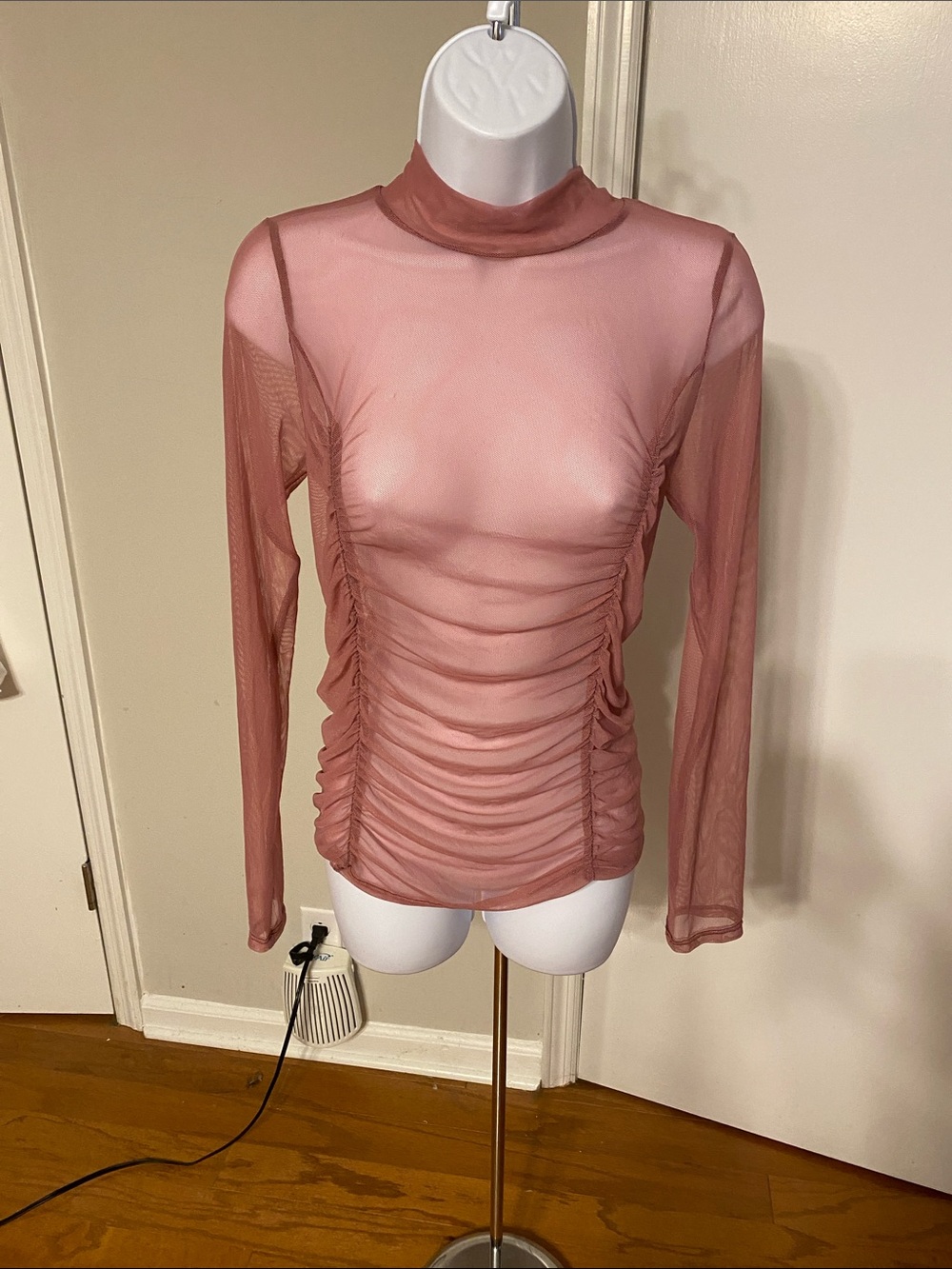 Project Social T Ruched Top - Picture 2 of 7